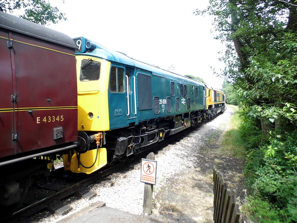 55002 King's Own Yorkshire Light Regiment, Sat 28/12/2013.. 