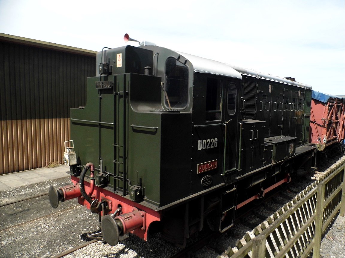 Nameplates for A4 60011 Empire of India and A2 60500 Edward Thompson, Sat 28/12/2013. 