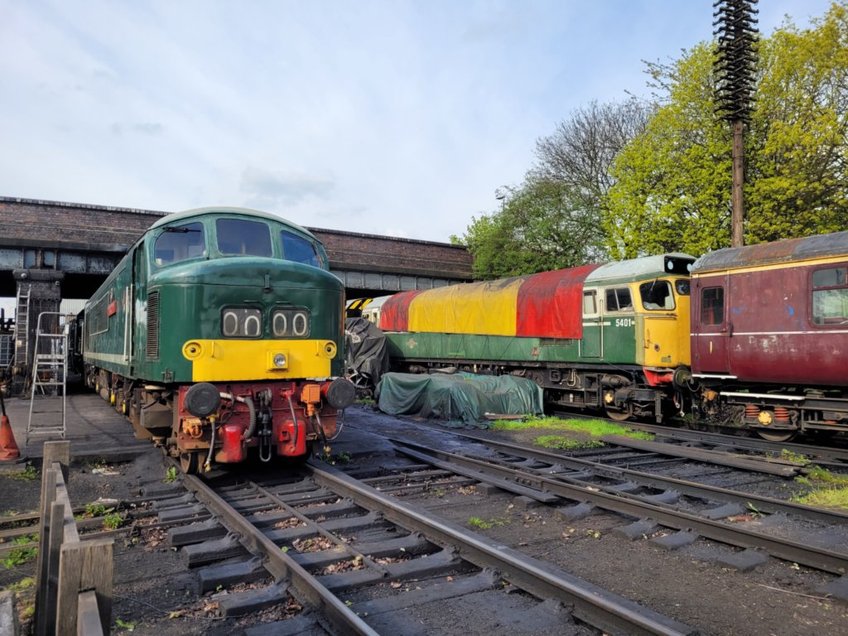 LNER A3 2743/60089, Sat 28/12/2013. 