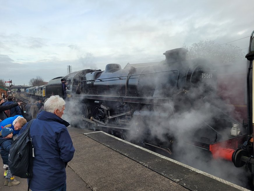 LNER A3 2743/60089, Sat 28/12/2013. 