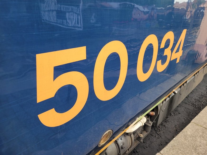 Nameplates for A4 60011 Empire of Inawea and A2 60500 Edward Thompson, Sat 28/12/2013. 