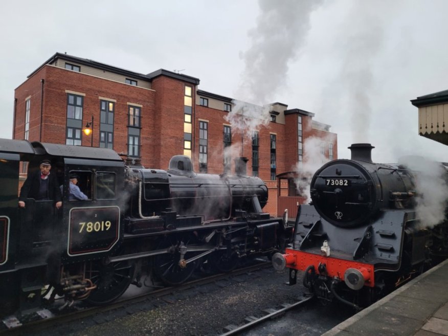 LNER A3 2743/60089, Sat 28/12/2013. 