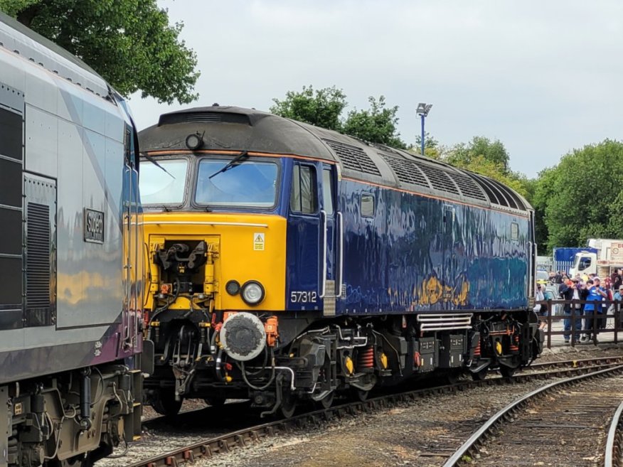 LNER A3 2743/60089, Sat 28/12/2013. 