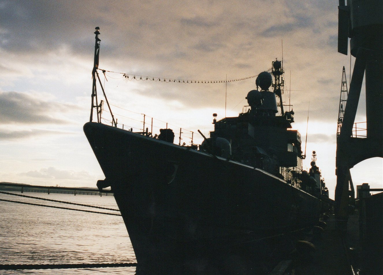 French destroyer De Grasse with Falklands veteran Type 42 HMS Exeter. 25.2.01.