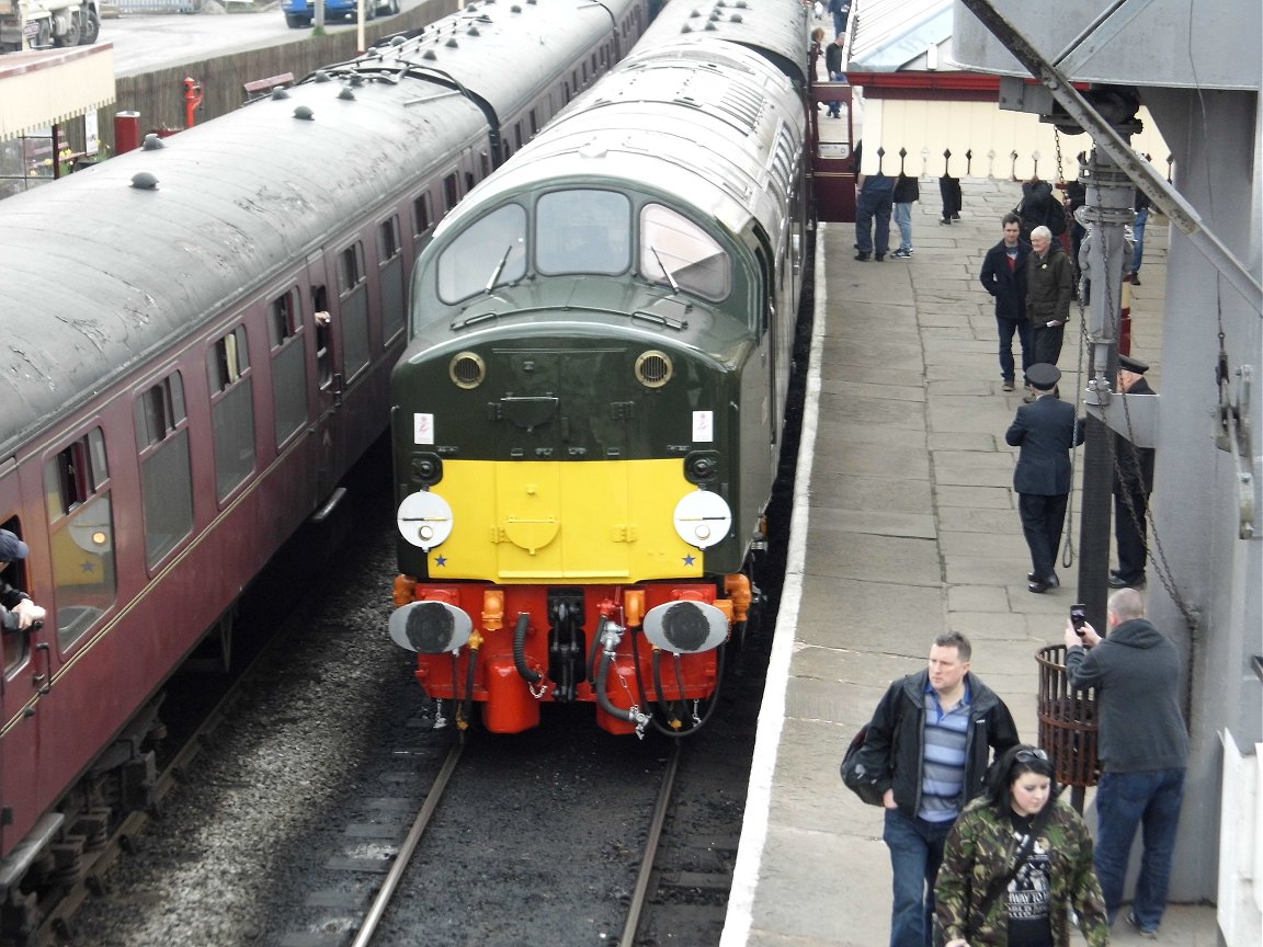 46009 'Operation Smash Hit' display, Sat 28/12/2013. 