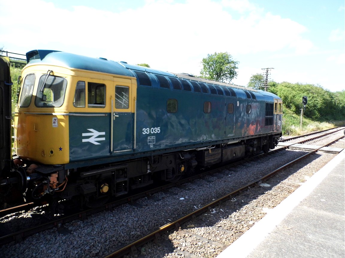 Nameplates for A4 60011 Empire of India and A2 60500 Edward Thompson, Sat 28/12/2013. 