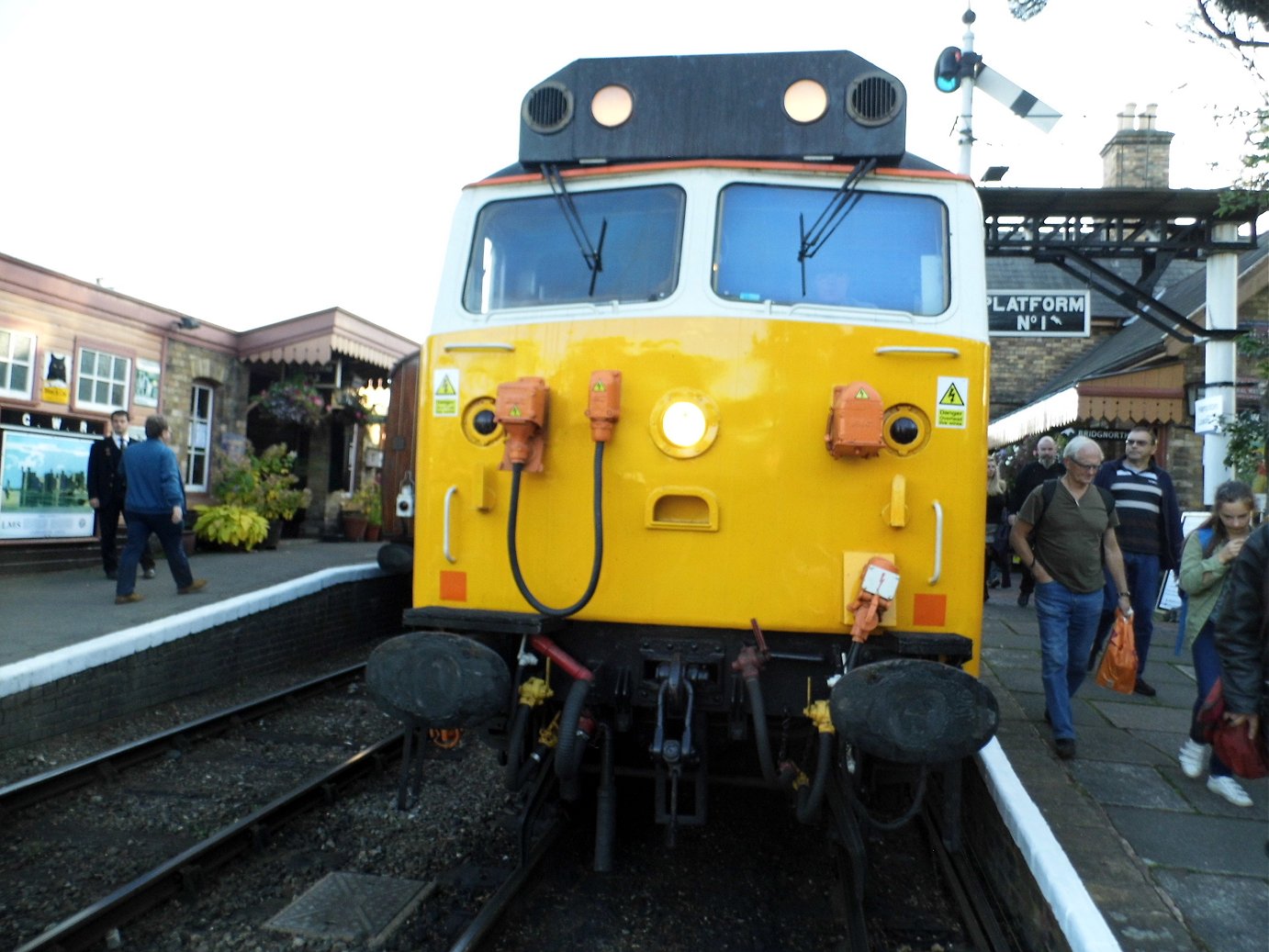 Nameplates for A4 60011 Empire of India and A2 60500 Edward Thompson, Sat 28/12/2013. 