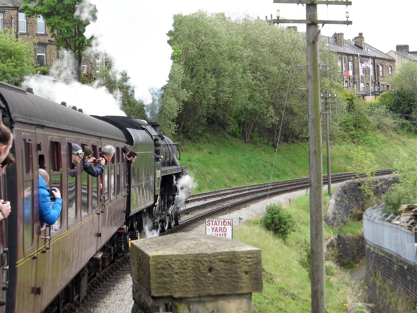 46009 'Operation Smash Hit' display, Sat 28/12/2013. 