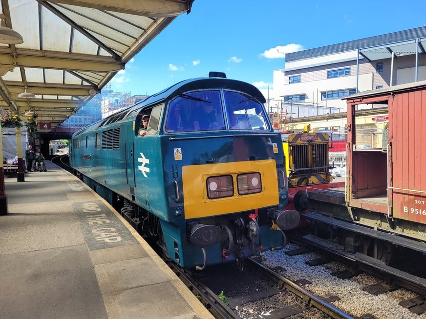 LNER A3 2743/60089, Sat 28/12/2013. 