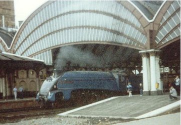 Sir Nigel Gresley departs on the Scarborough Flyer 14/8/88