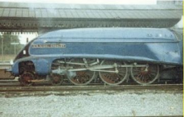 Sir Nigel Gresley departs on the Scarborough Flyer 14/8/88