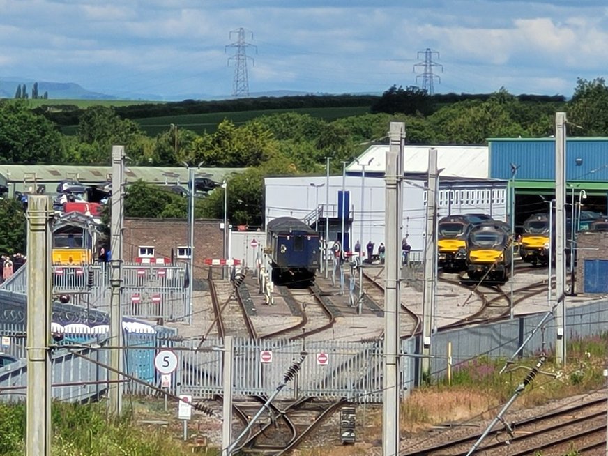 LNER A3 2743/60089, Sat 28/12/2013. 